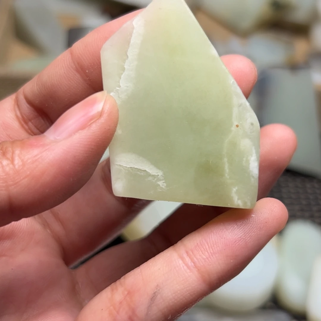 和田玉未镶嵌项链