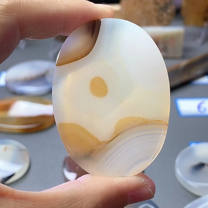 玛瑙/玉髓未镶嵌珠宝半成品