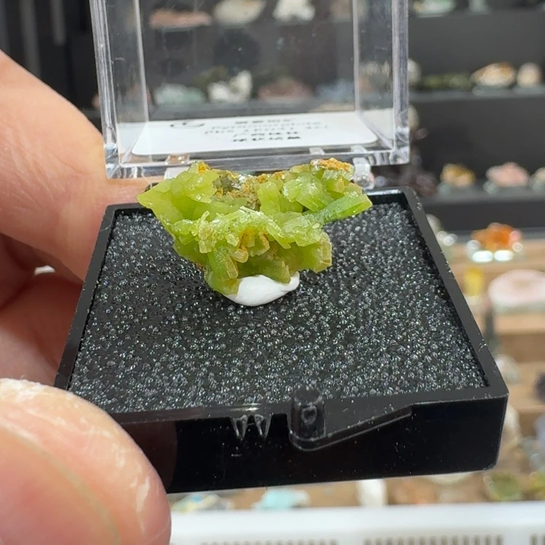 月下珠宝严选矿物