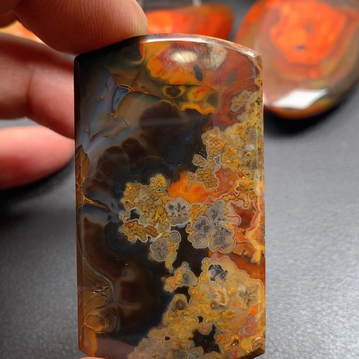 玛瑙/玉髓颈饰未镶嵌大*A