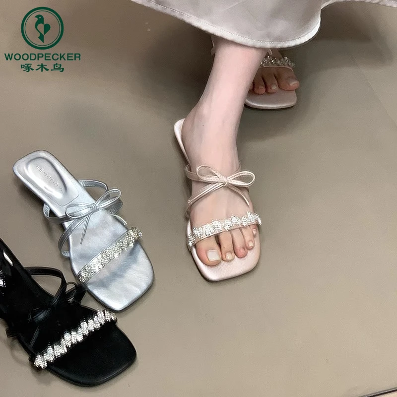 啄木鸟细带水钻2025新款夏季蝴蝶结一字拖女仙女风高级感凉拖外穿