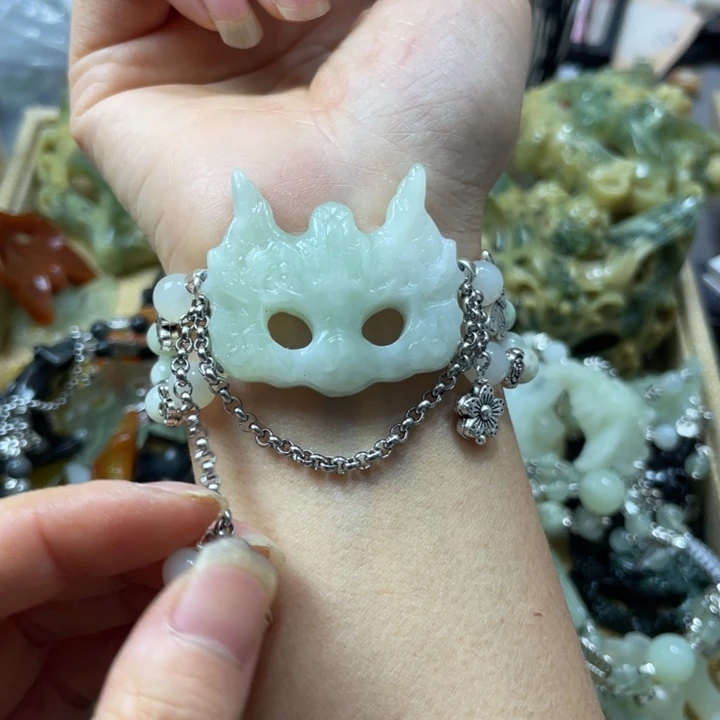 蛇纹石玉合金颈饰