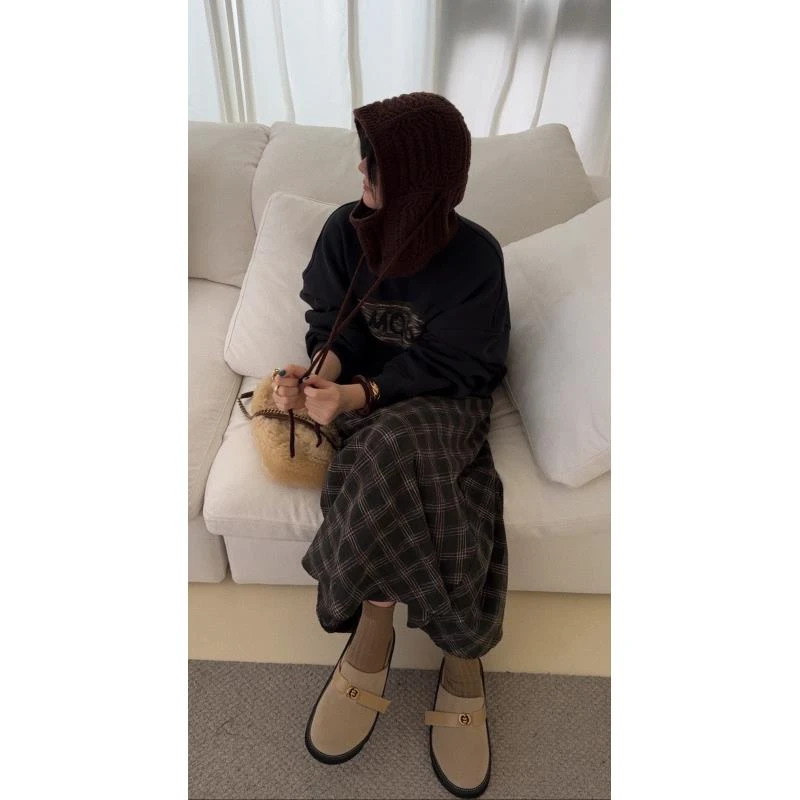 超高品墨蓝灰刺绣卫衣 J24C397