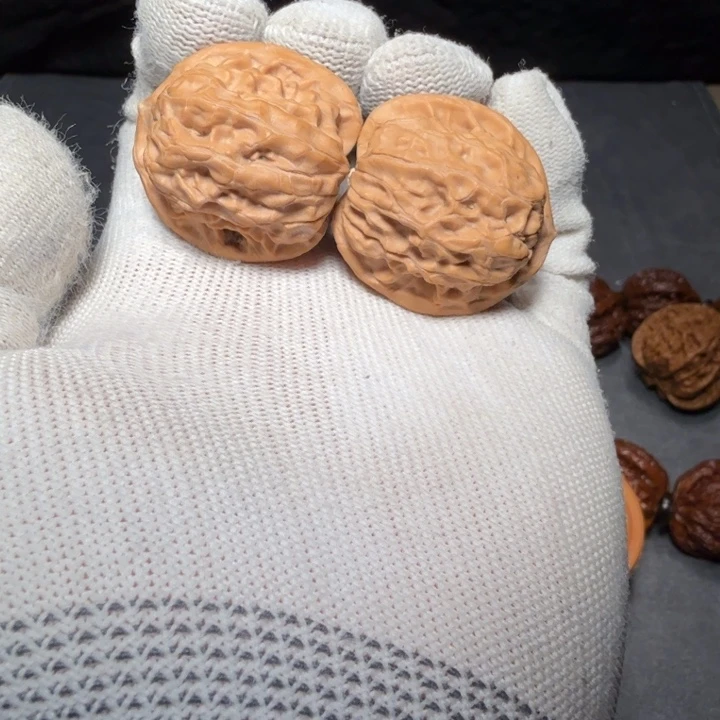 文玩核桃吊坠大枣编号6988，33尺，福利