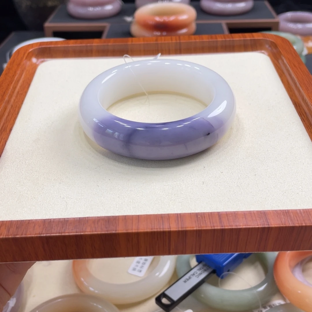 石英岩玉手串未镶嵌