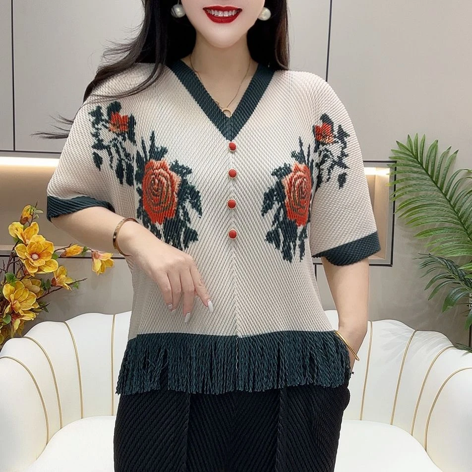 2025夏季新款洋气百搭高档中国风花朵中袖针织衫宽松休闲V领上衣