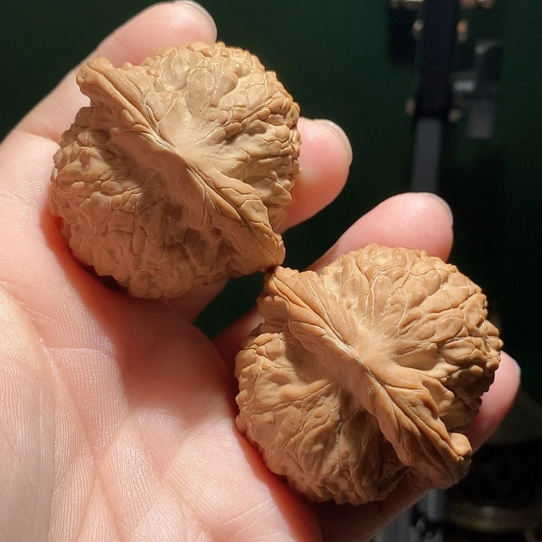 文玩核桃把件48血麒麟全品