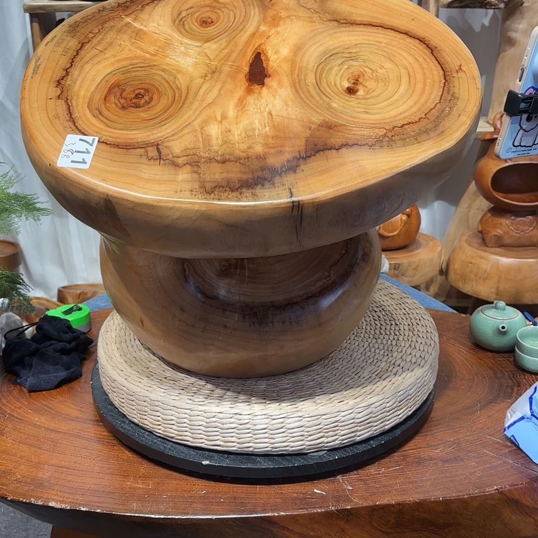 香樟木香樟木根雕凳子一物一拍编号711长47宽35高38