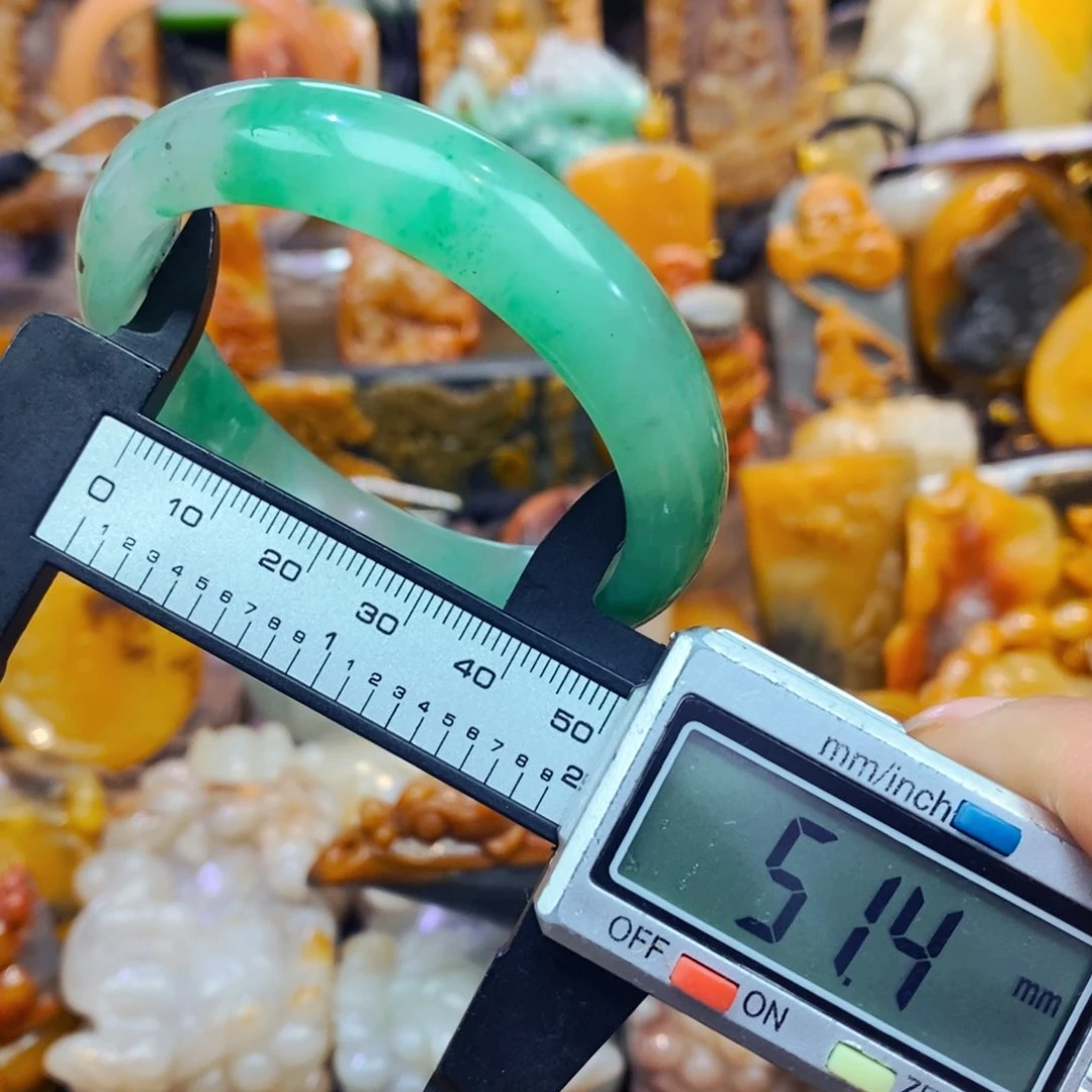 未镶嵌石英质玉（黄龙玉）吊坠(不含链)