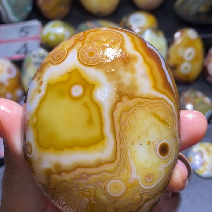 玛瑙/玉髓未镶嵌珠宝半成品28