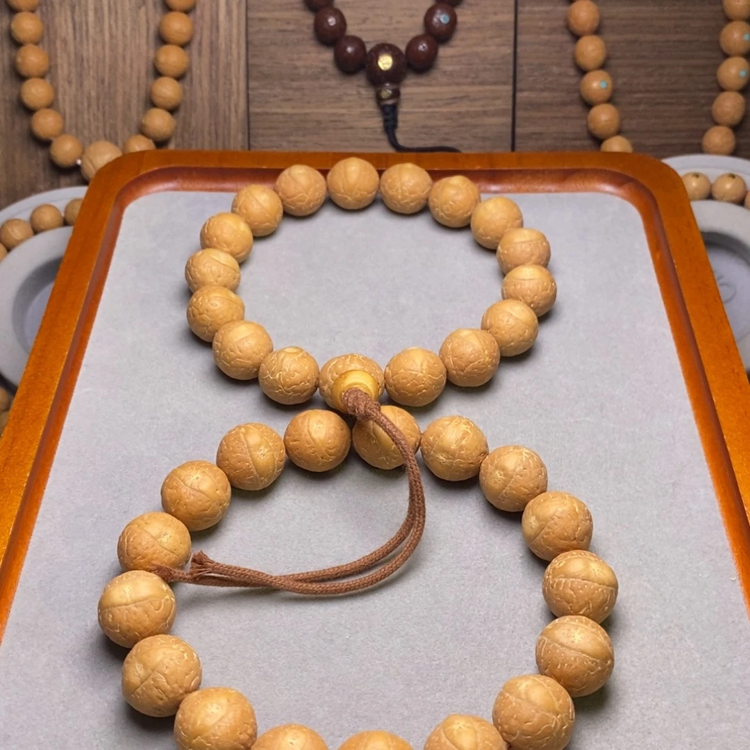 K***Z凤眼菩提吊坠16手串