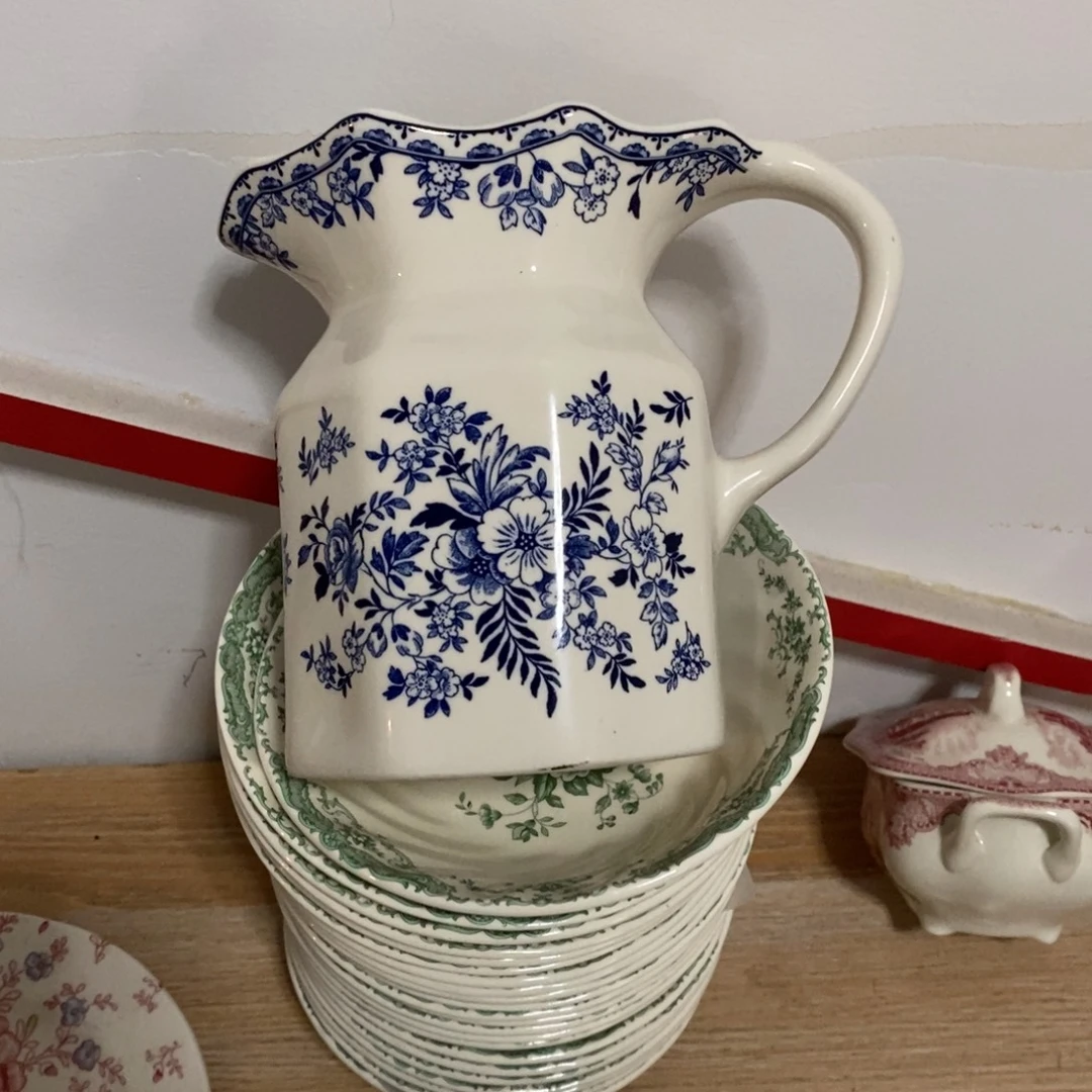 瓷微瑕青花水生一个