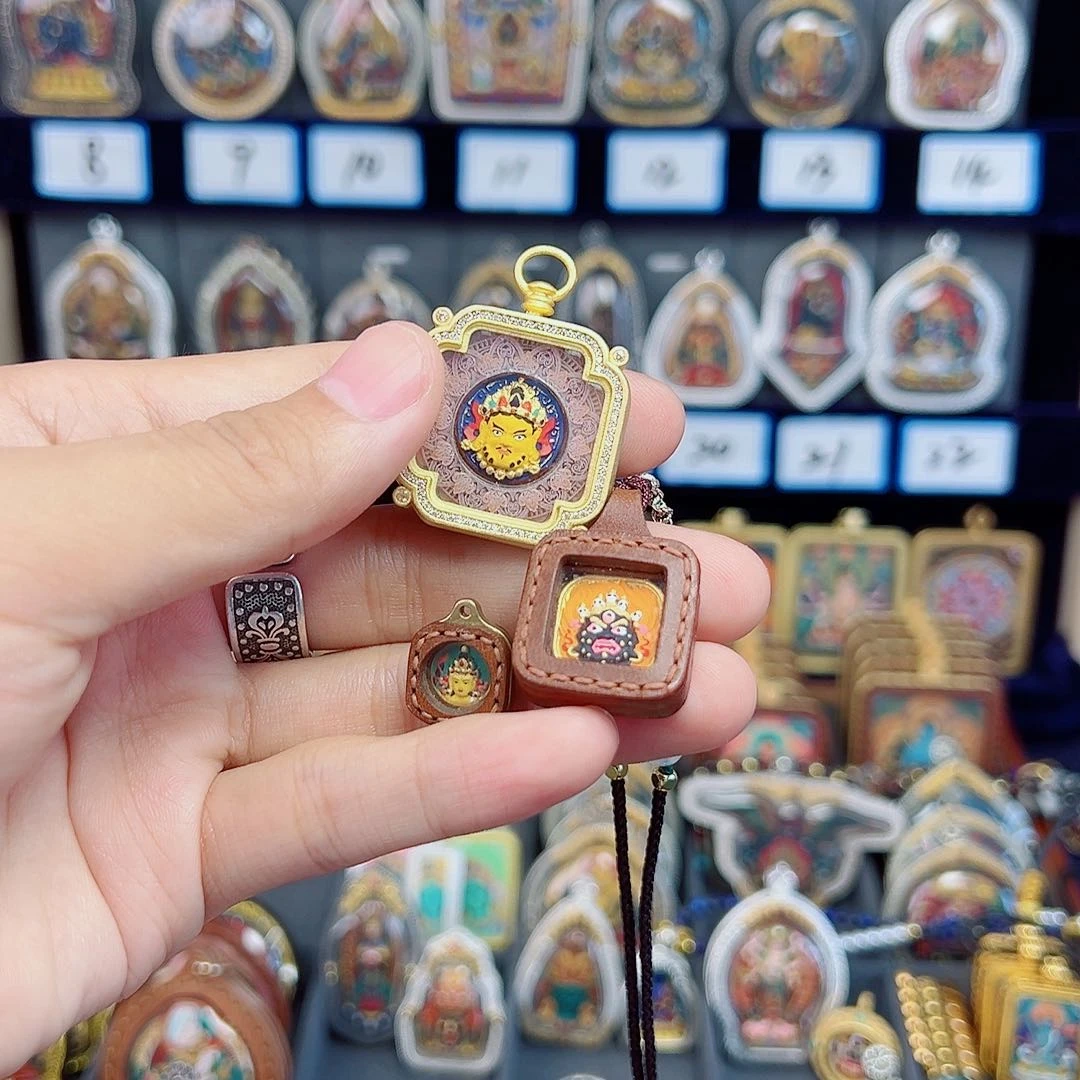 伊***万花岗石铁合金手绘擦擦