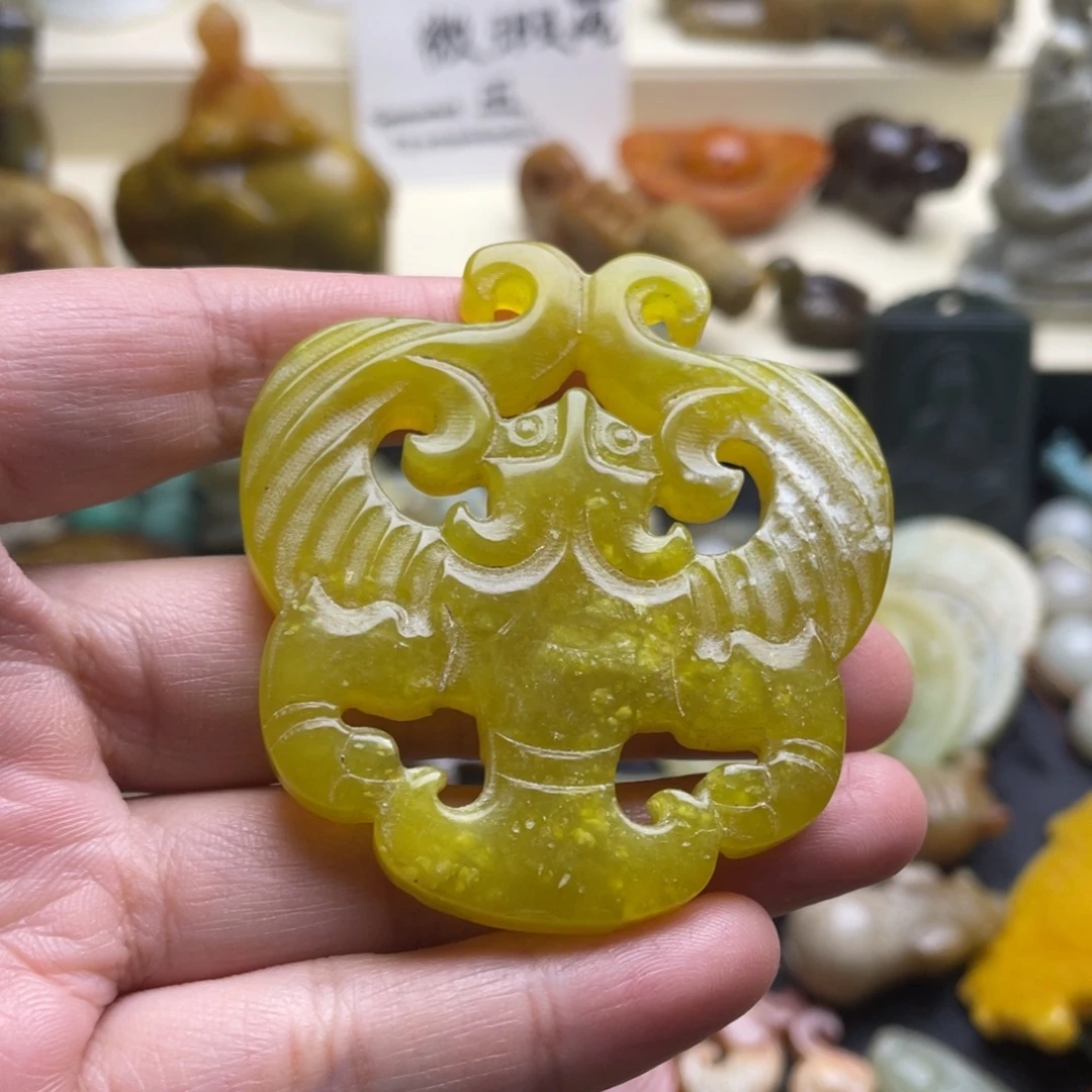 蛇纹石玉未镶嵌颈饰2