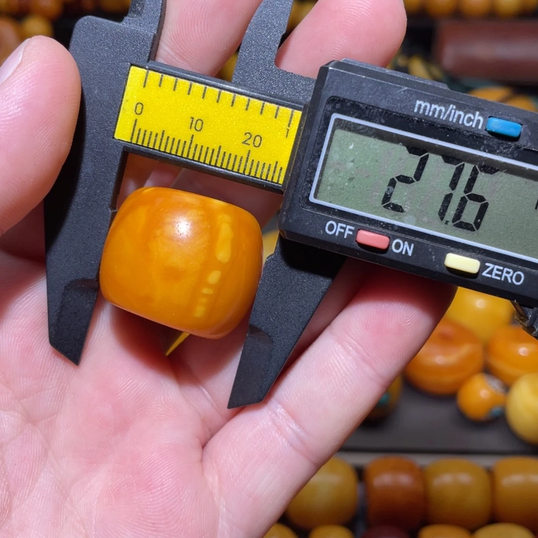 琥珀未镶嵌裸石马蹄