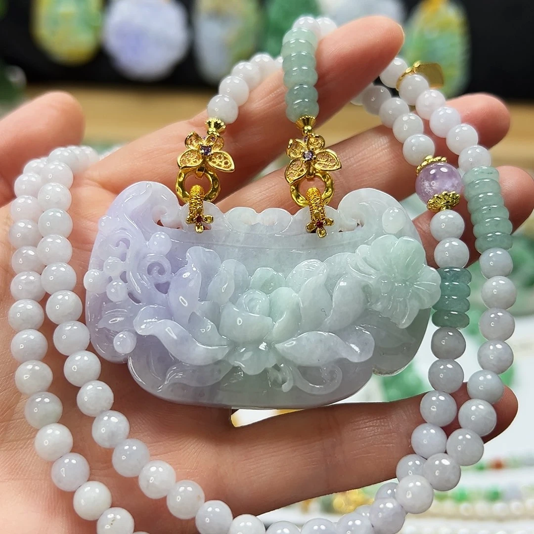 翡翠未镶嵌颈饰吊坠