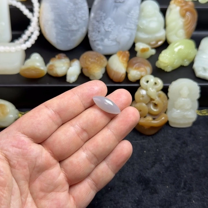 和田玉（糖玉）未镶嵌颈饰