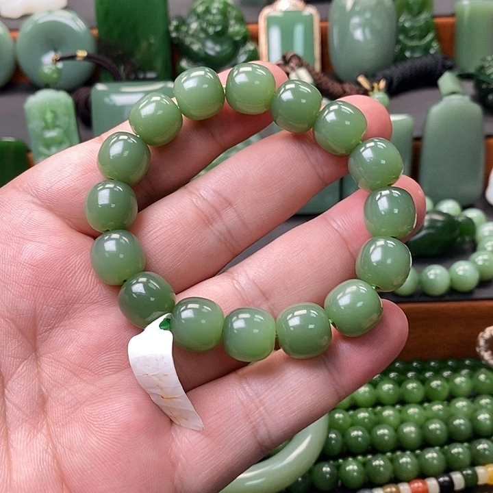 寒***得手串未镶嵌和田玉