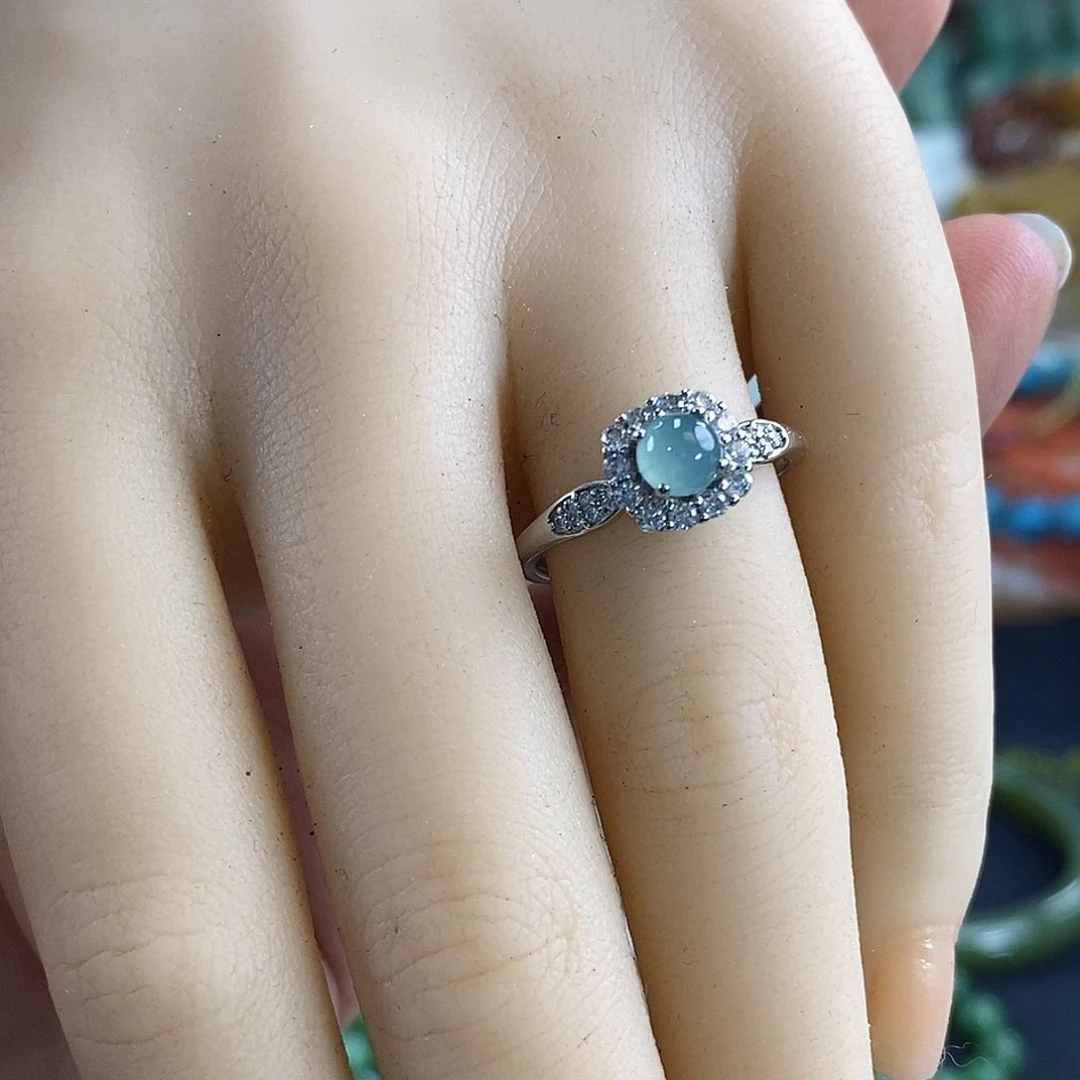 翡翠颈饰未镶嵌戒指蓝水