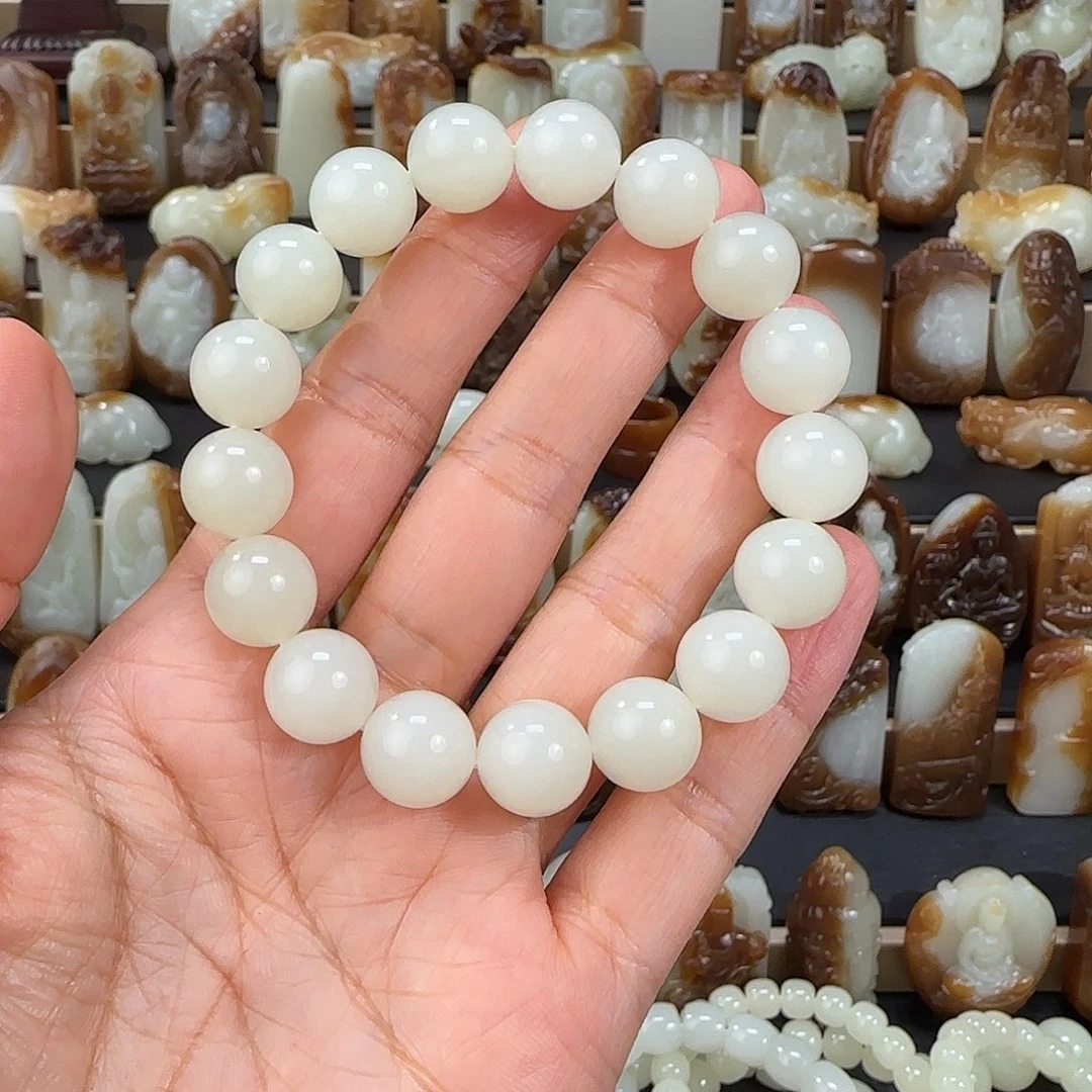 郭***和田玉（糖玉）未镶嵌手链