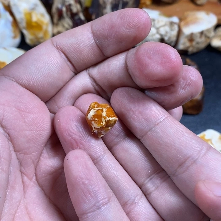 未镶嵌定制琥珀k****h琥珀蜜蜡原石定制
