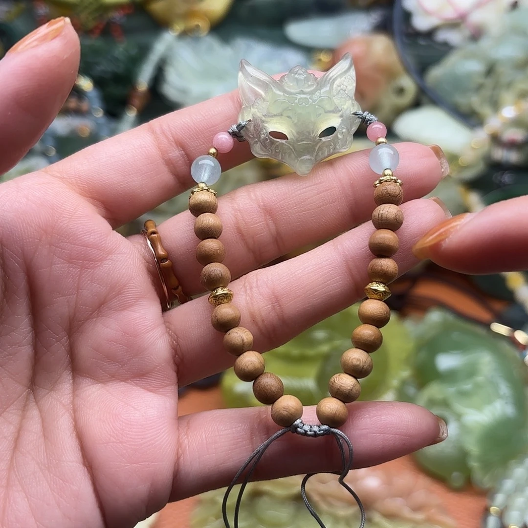 蛇纹石玉未镶嵌吊坠