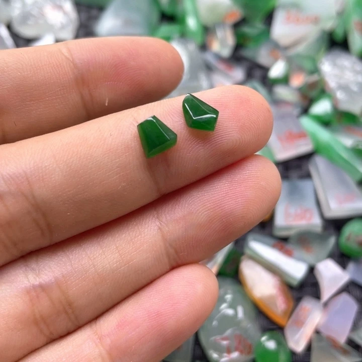 定制翡翠未镶嵌天然翡翠