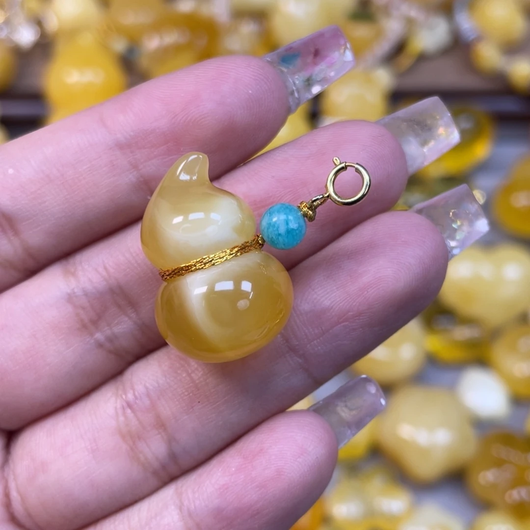 琥珀未镶嵌珠宝奇石