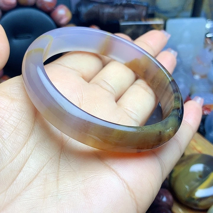 上***水未镶嵌手镯硅化玉树化玉手镯