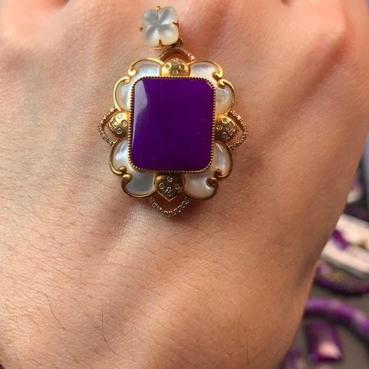 苏纪石（舒俱来）18K金镶嵌吊坠