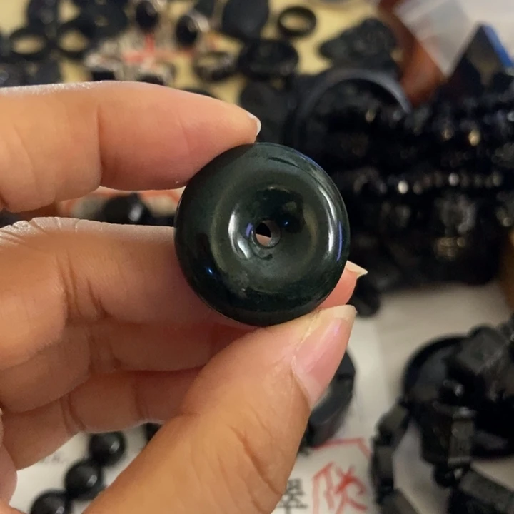 翡翠未镶嵌颈饰扣子