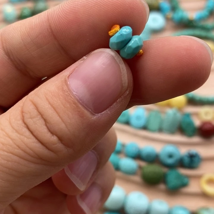 绿松石未镶嵌挂件