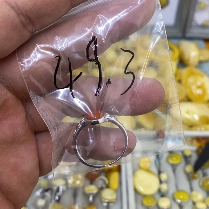 蜜蜡银S925镶嵌裸石戒指