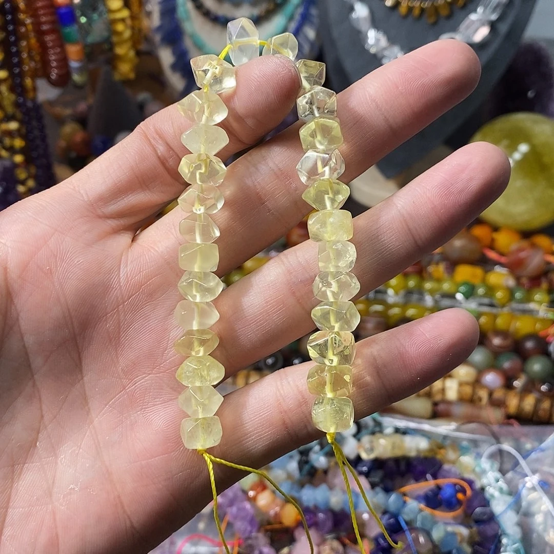 石英质玉未镶嵌，柠檬黄水晶冲角10mm，