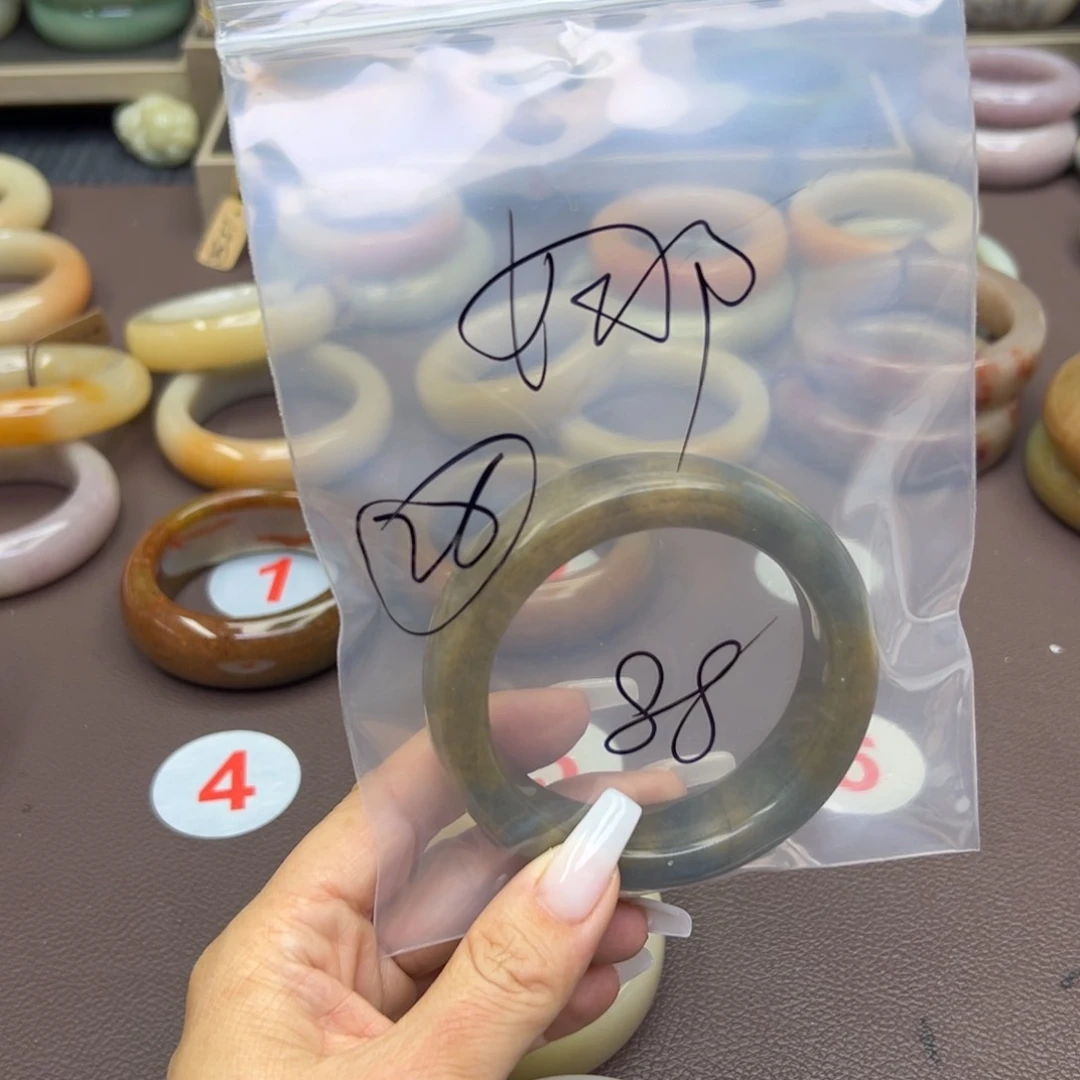 石英质玉手镯合金梦***牛