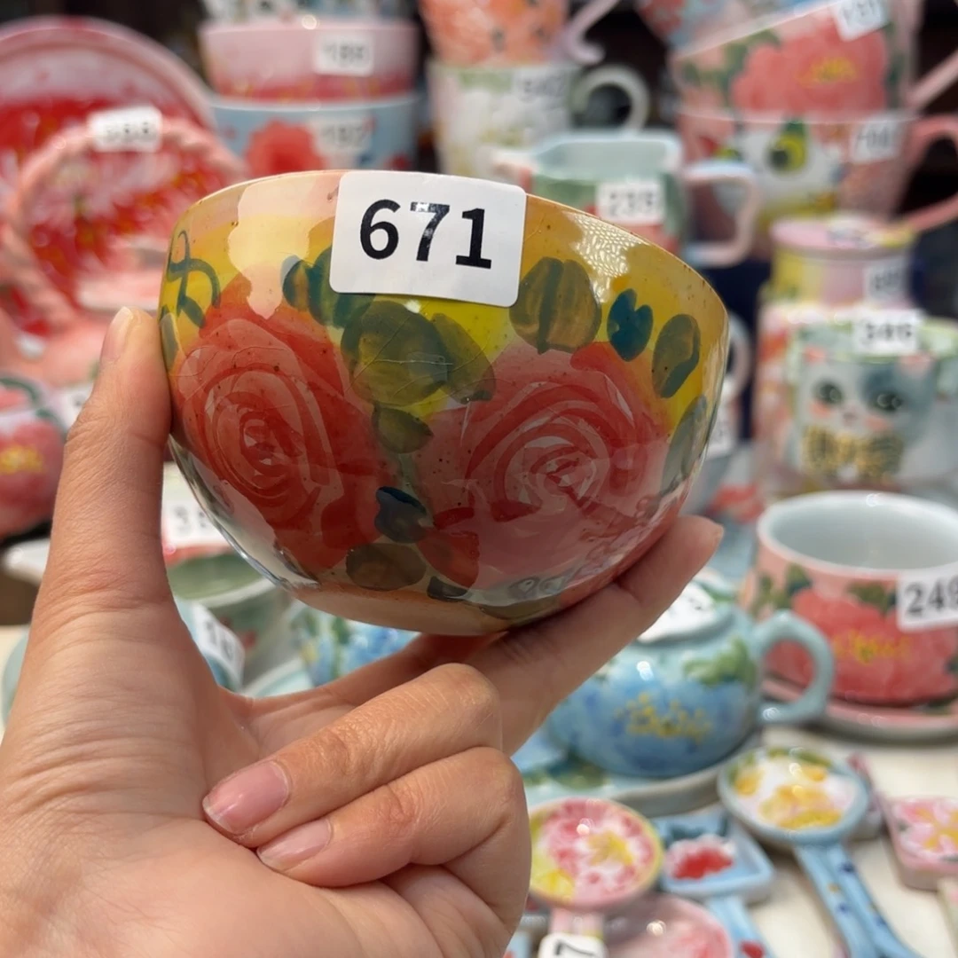 瓷片兔兔好漂亮de o mo mo w w