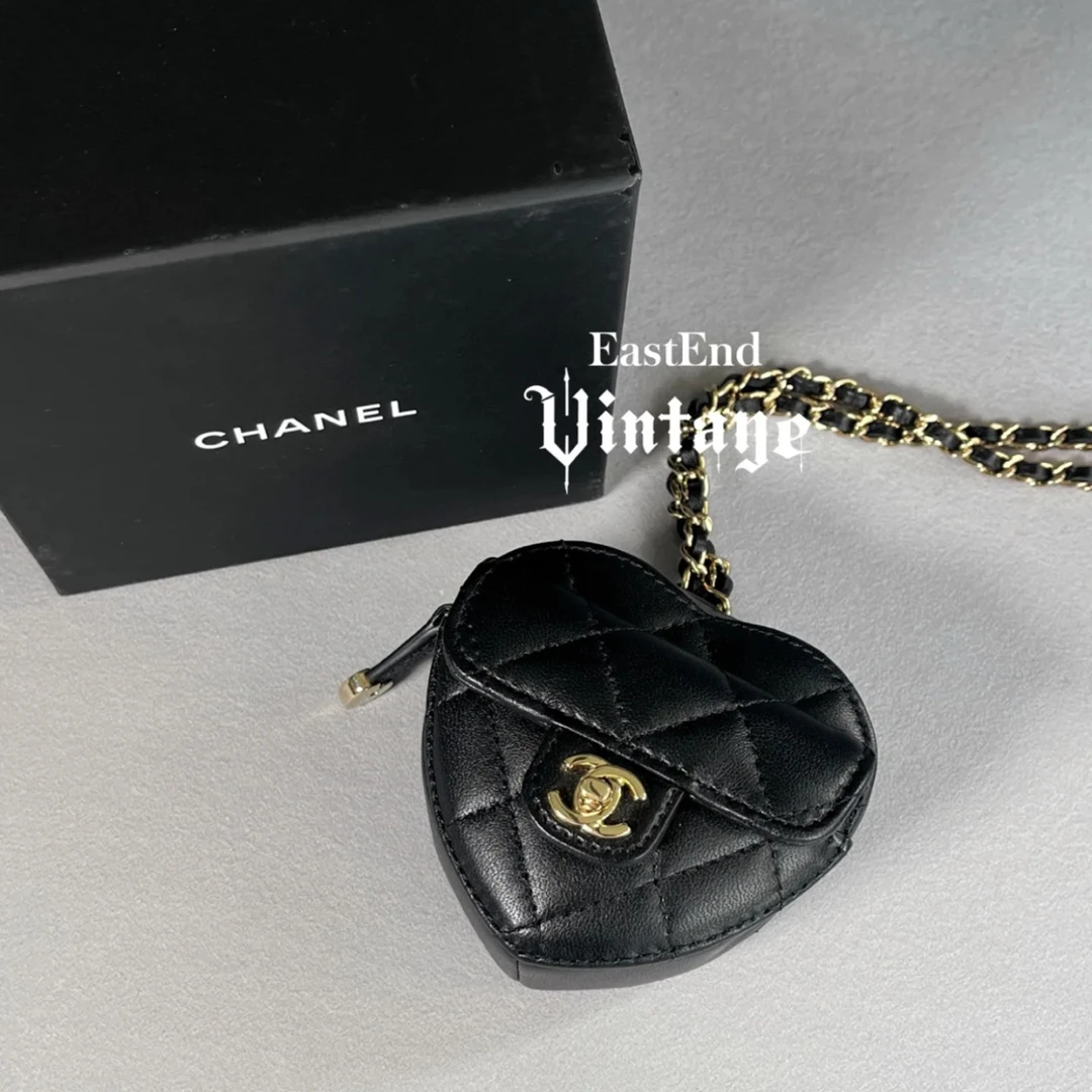 95新 Chanel/香奈儿 Chanel香奈儿黑色菱格纹爱心斜挎包腰包