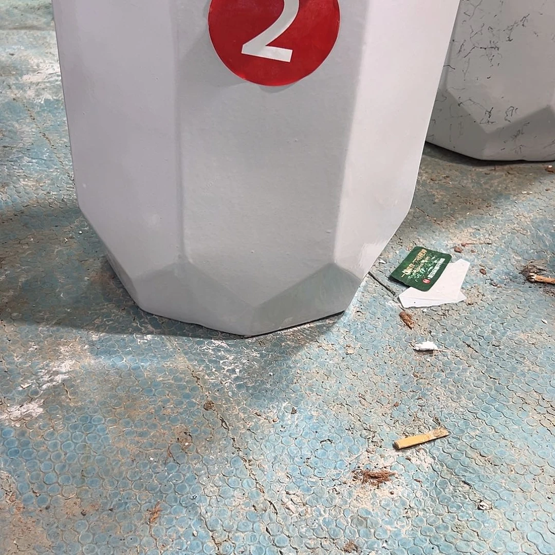 用***六八宝纯白特大号口40高40默认微瑕