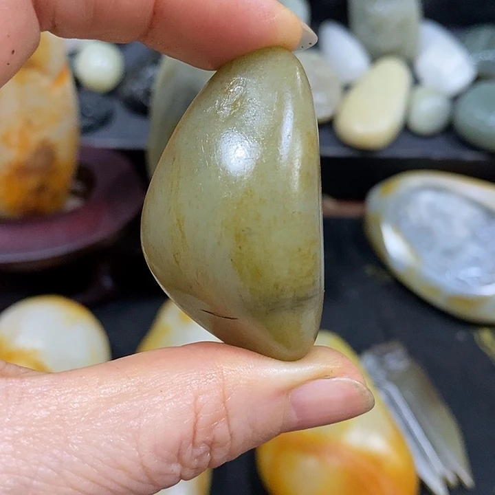未镶嵌和田玉（糖玉）挂件