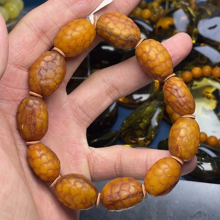 未镶嵌琥珀珠宝奇石