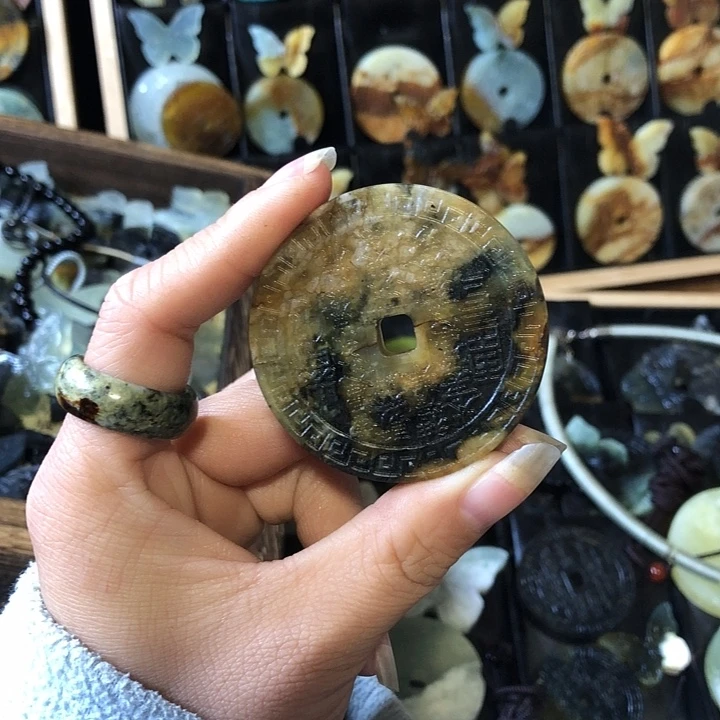 岫玉未镶嵌岫玉挂件