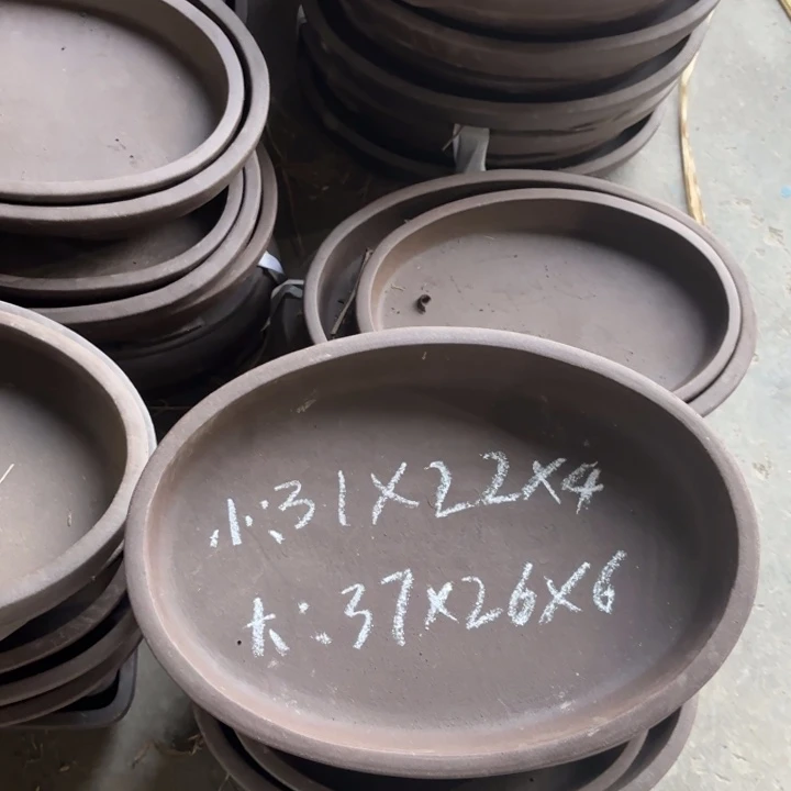 紫砂花盆100-6。        微瑕