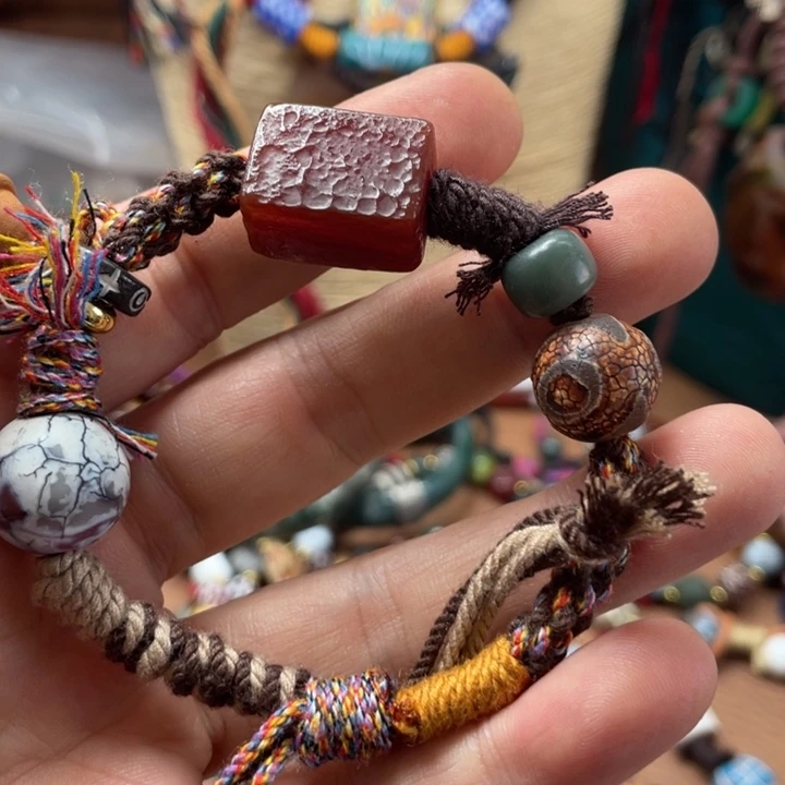 玛瑙/玉髓颈饰未镶嵌