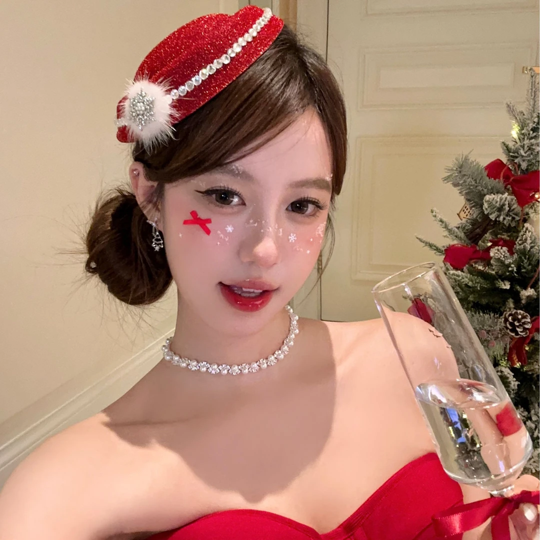 氛围甜心 圣诞cos闪钻雪花毛球红色小礼帽发夹穿搭头饰节日氛围