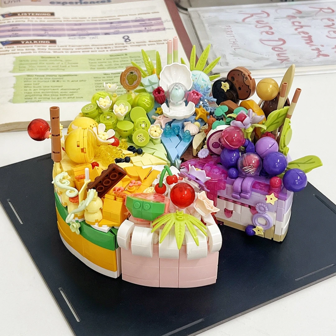 女孩生日礼物蛋糕积木小颗粒拼装玩具送女生闺蜜手工可爱摆件礼物