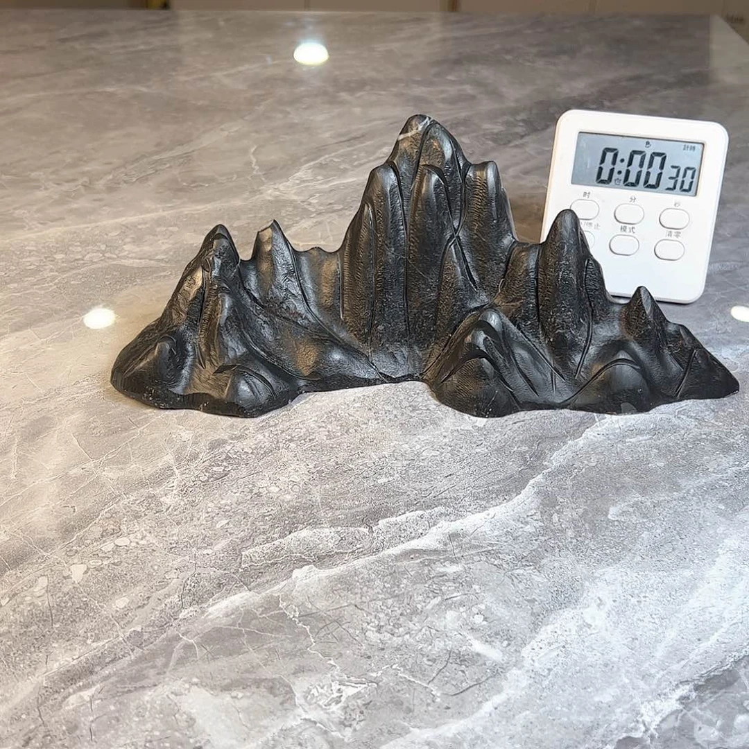 周***爸灵璧奇石博览会摆件