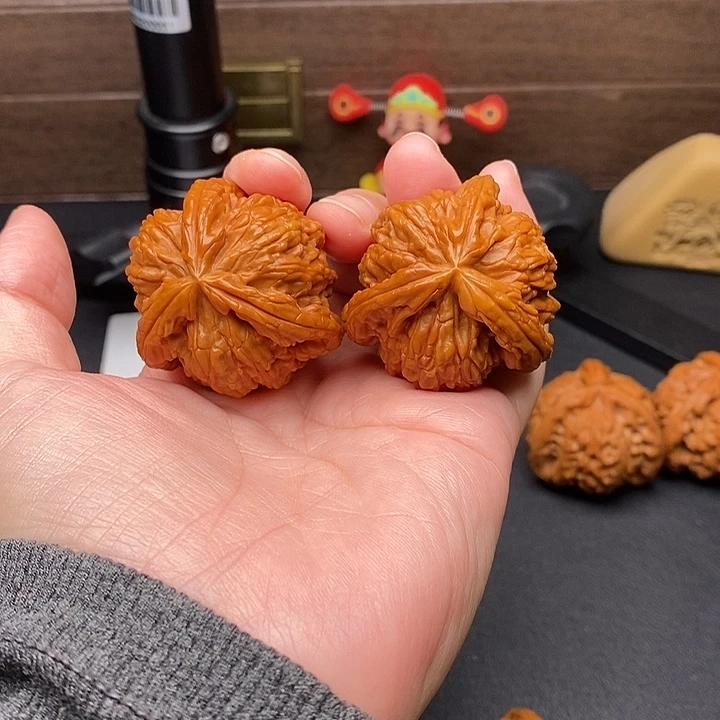 用***缘把件文玩核桃白奔