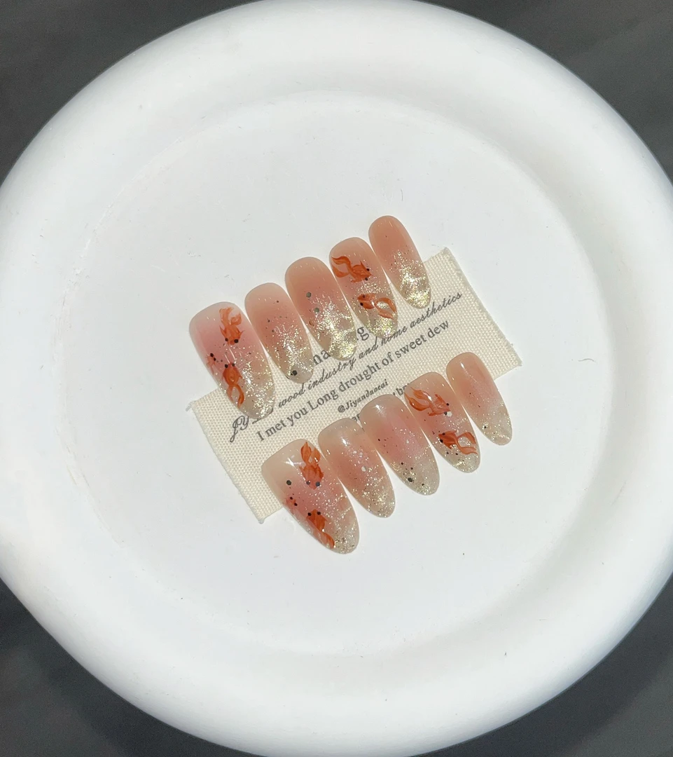 【年年有鱼】珍珍手工穿戴甲显白锦鲤水波纹猫眼可重复使用美甲贴片