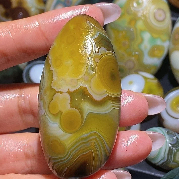 玛瑙/玉髓未镶嵌珠宝奇石168