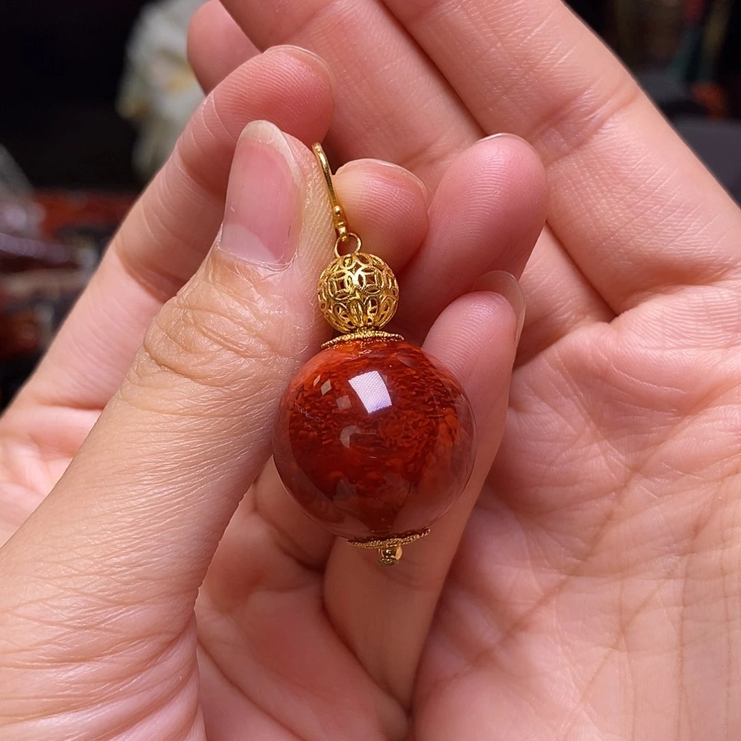 南红玛瑙吊坠18K金镶嵌卓*